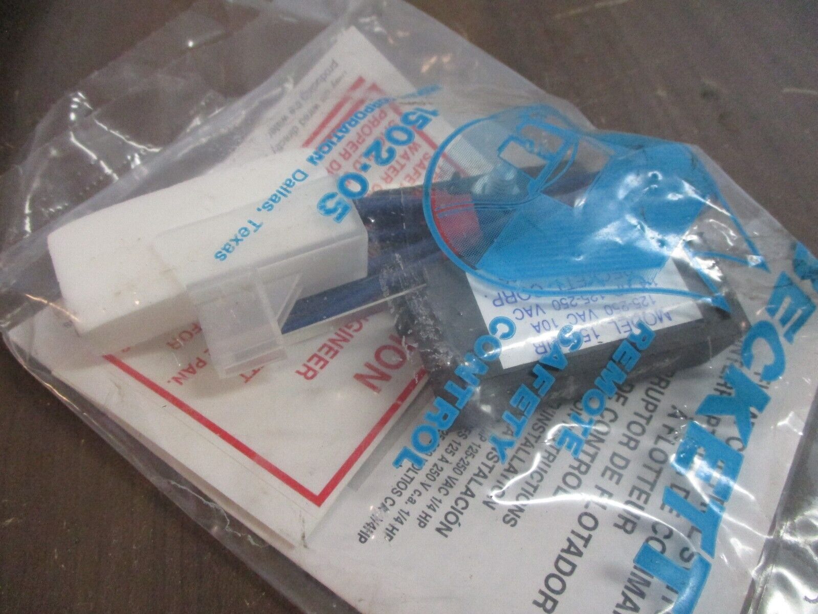 Beckett Remote Safety Control 1502UR 125-250V 10A *Lot of 2* New Surplus