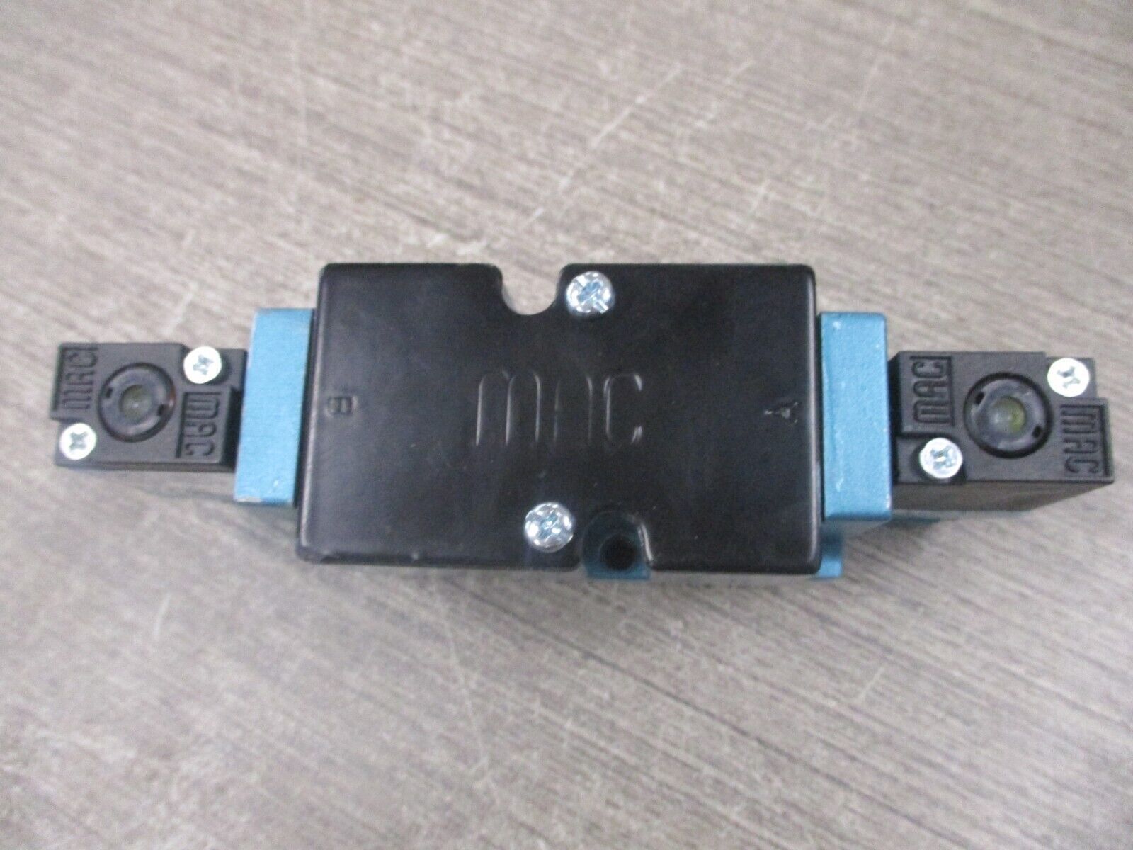 MAC Solenoid Valve 82A-DA-000-TM-DAAP-1DA *No Box* New Surplus