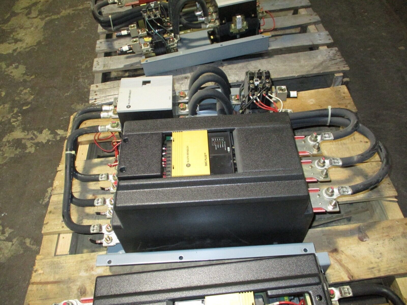Allen-Bradley SMC Plus Soft Start Assembly 150-A240NBDB Ser. B 200HP 208-480V