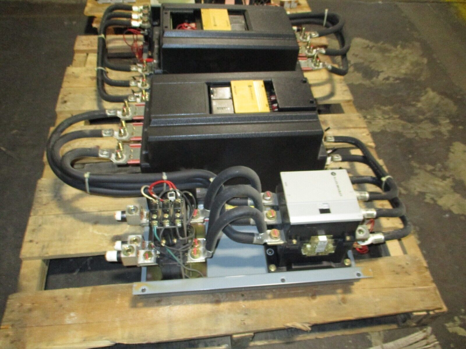 Allen-Bradley SMC Plus Soft Start Assembly 150-A240NBDB Ser. B 200HP 208-480V