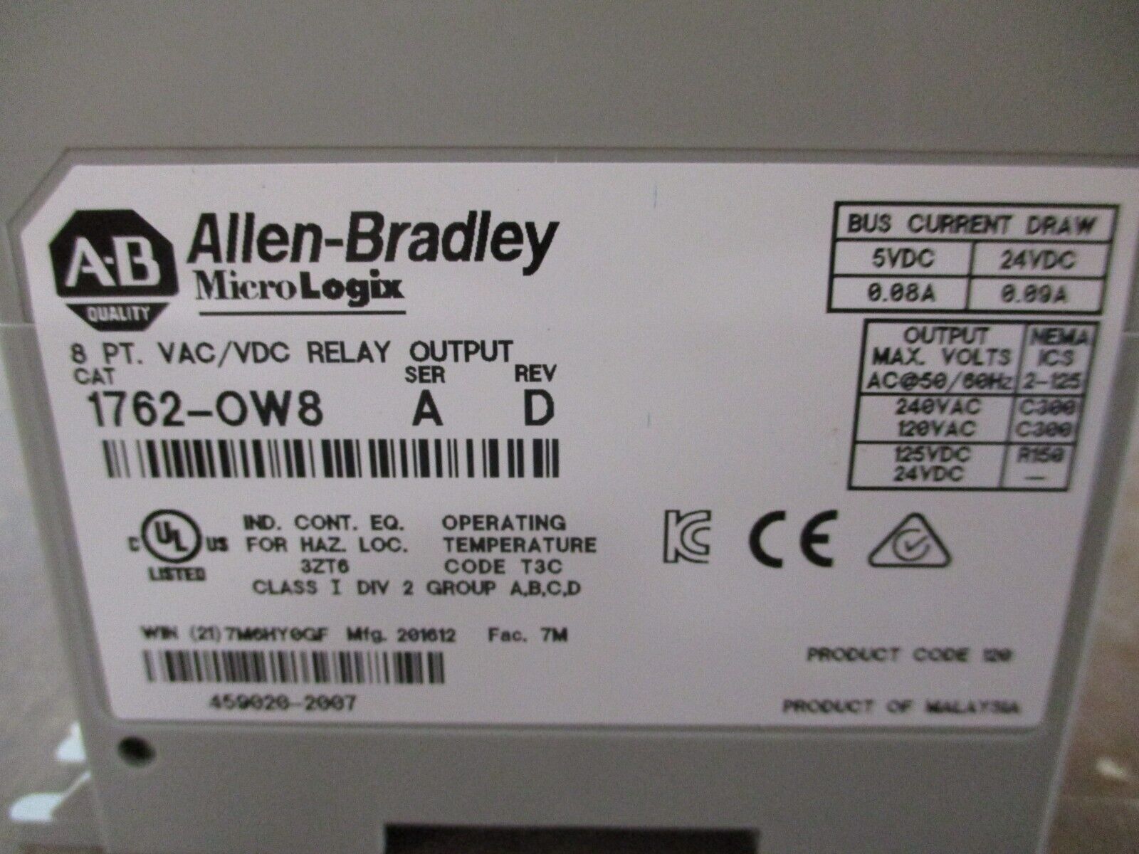 Allen-Bradley MicroLogix VAC/VDC Relay Output Module 1762-OW8 Ser. A Rev. D 8PT