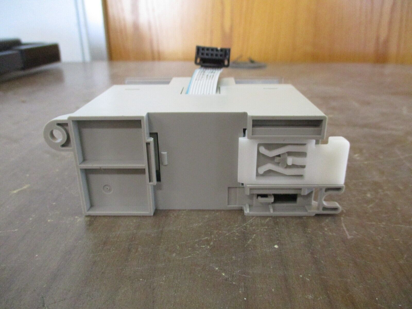 Allen-Bradley MicroLogix VAC/VDC Relay Output Module 1762-OW8 Ser. A Rev. D 8PT