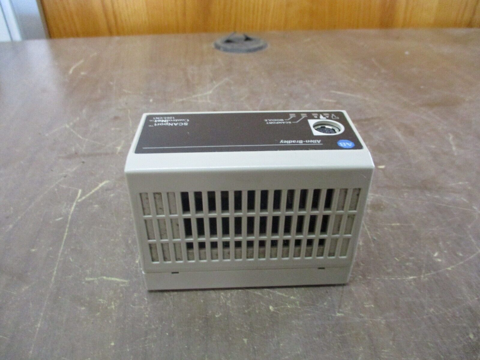 Allen-Bradley Scanport ControlNet 1203-CN1 Ser A FRN: 1.002 Used