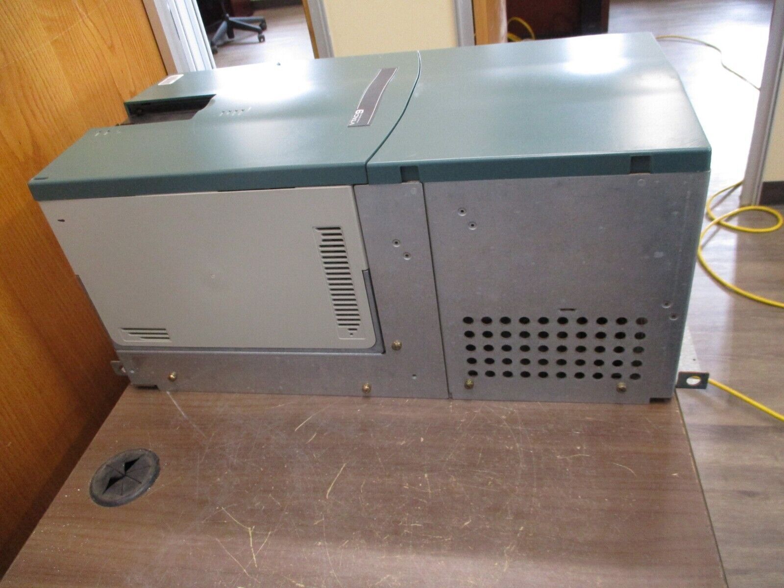 Rockwell Automation VTAC9 AC Drive 9VT401-125HNANA 100HP 3Ph *No Keypad* Used
