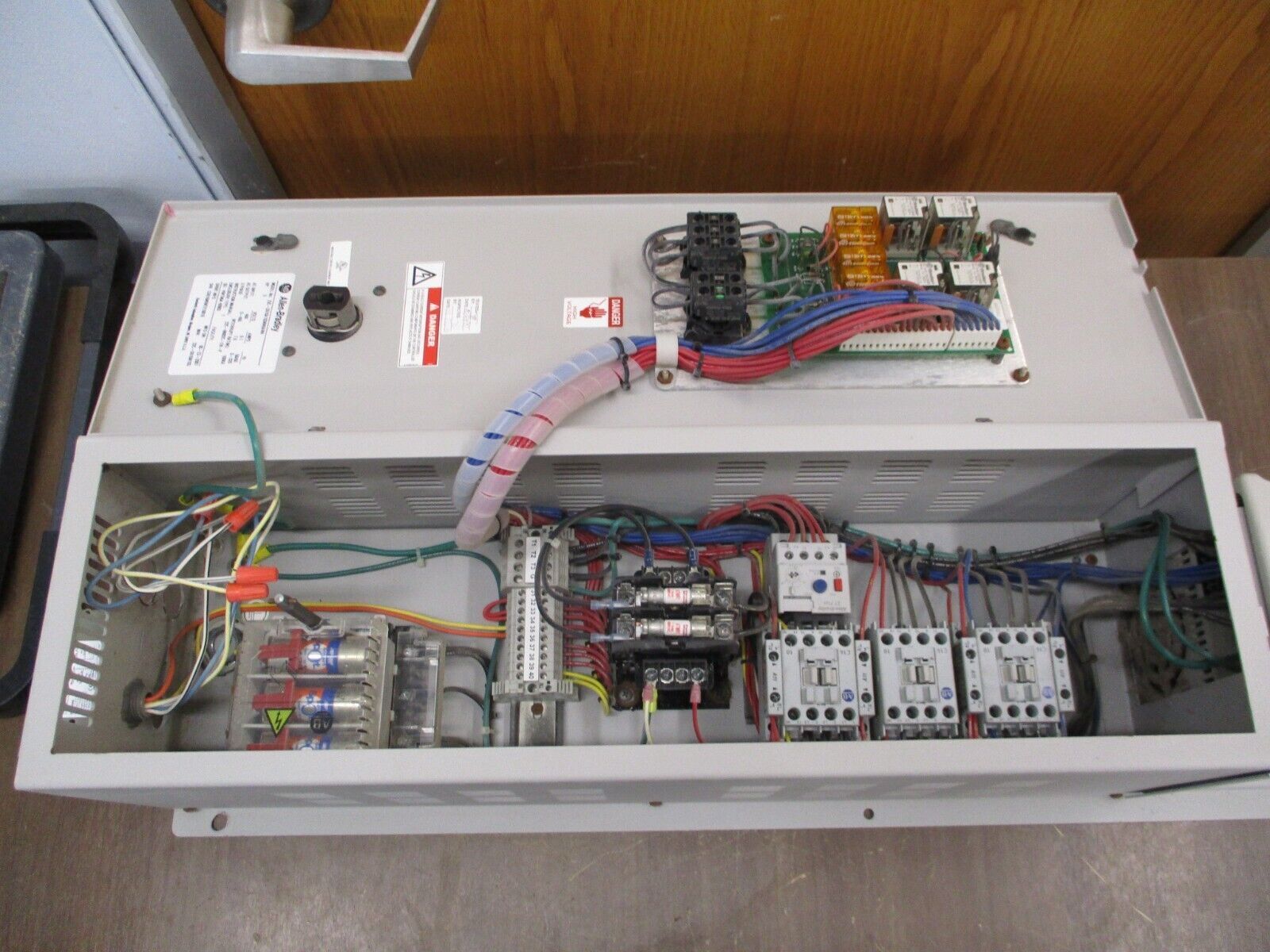 Allen-Bradley PowerFlex 400 AC Drive w/ Bypass 23C-D010A103NNBANN 5HP 3Ph Used