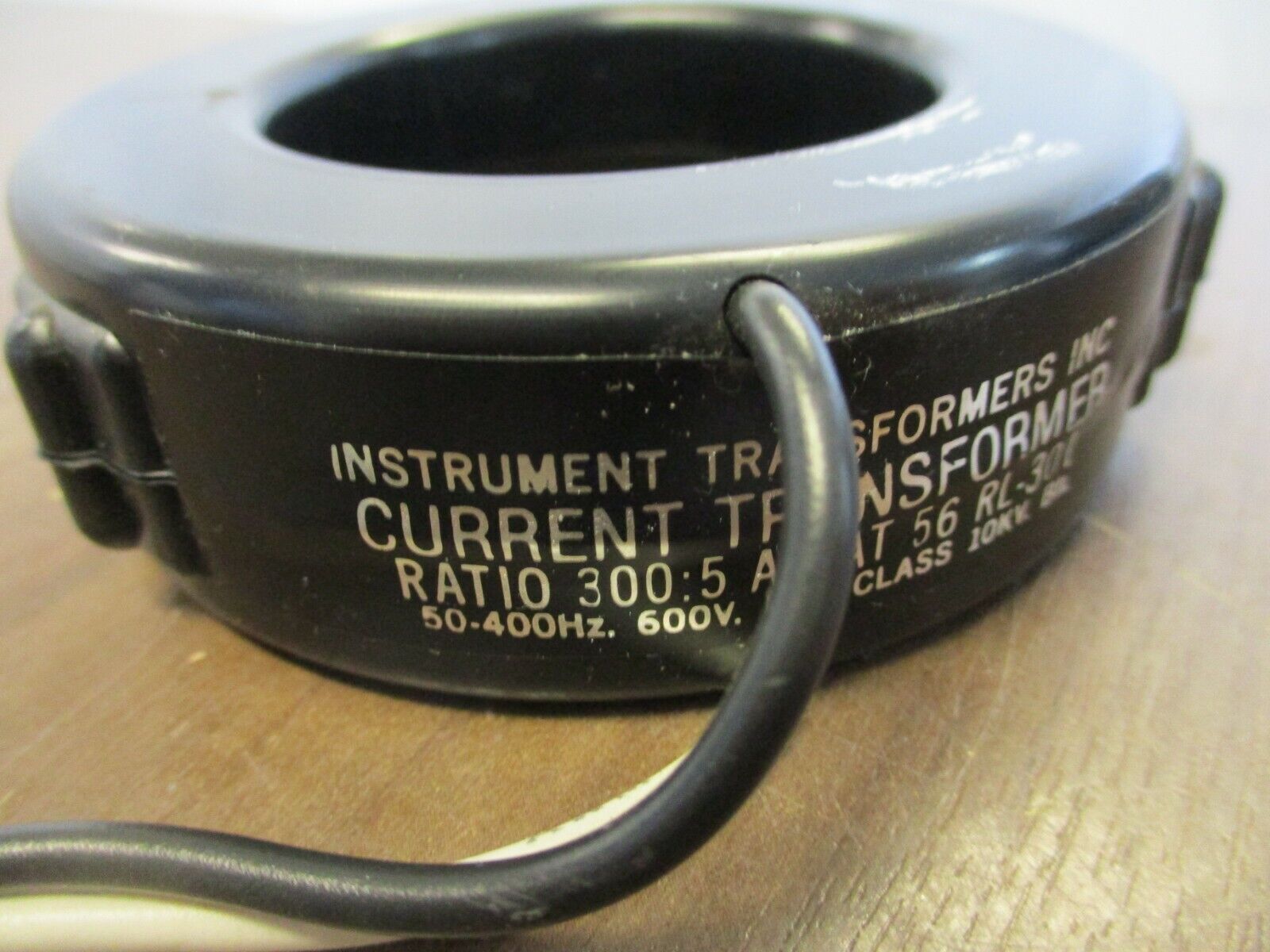 Instrument Transformers Current Transformer 56RL-301 Ratio 300:5A 600V Used