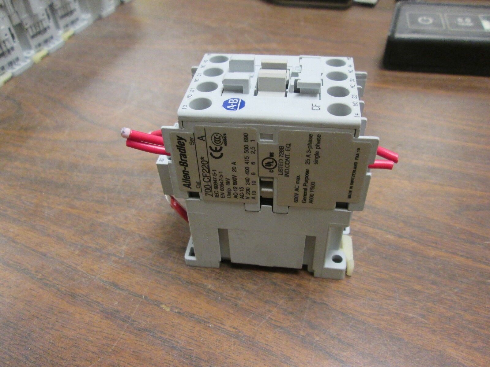 Allen-Bradley Contactor 700-CF220* 120V Coil 25A 600V Used