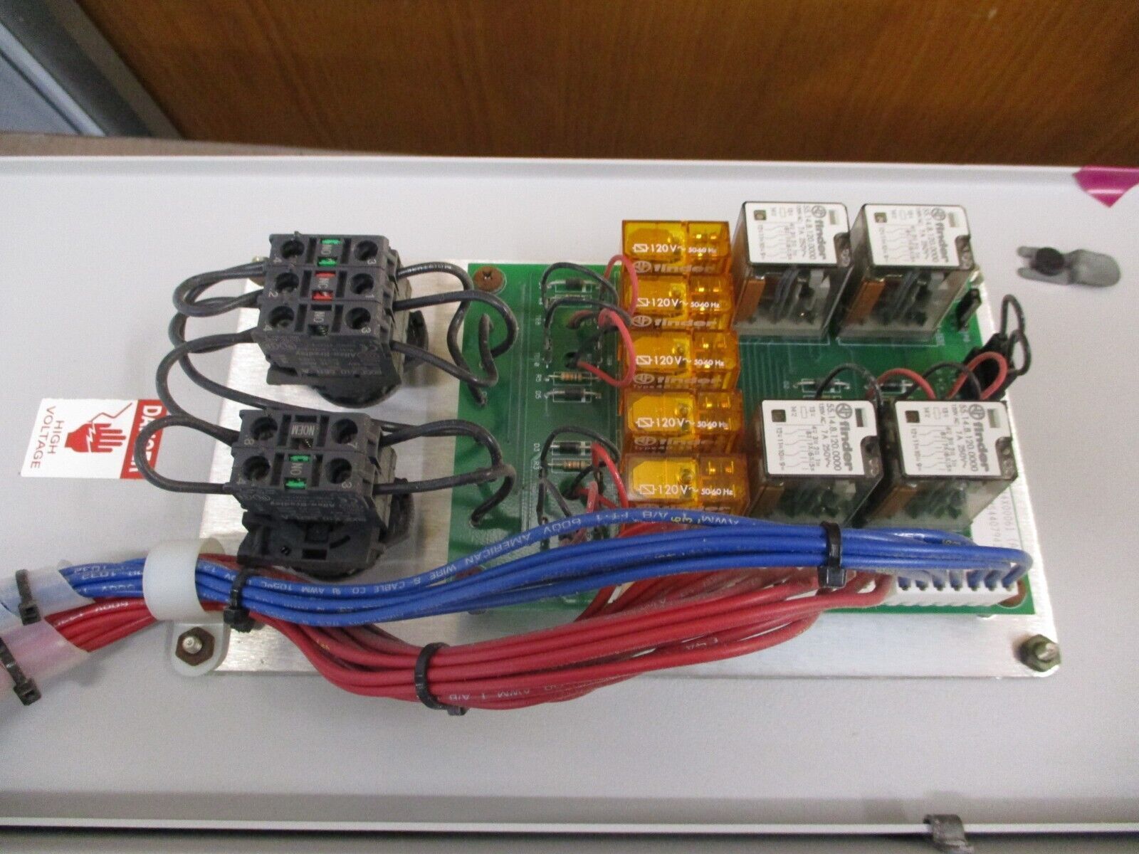 Allen-Bradley PowerFlex 400 AC Drive w/ Bypass 23C-D017A103NNBANN 10HP 3Ph Used
