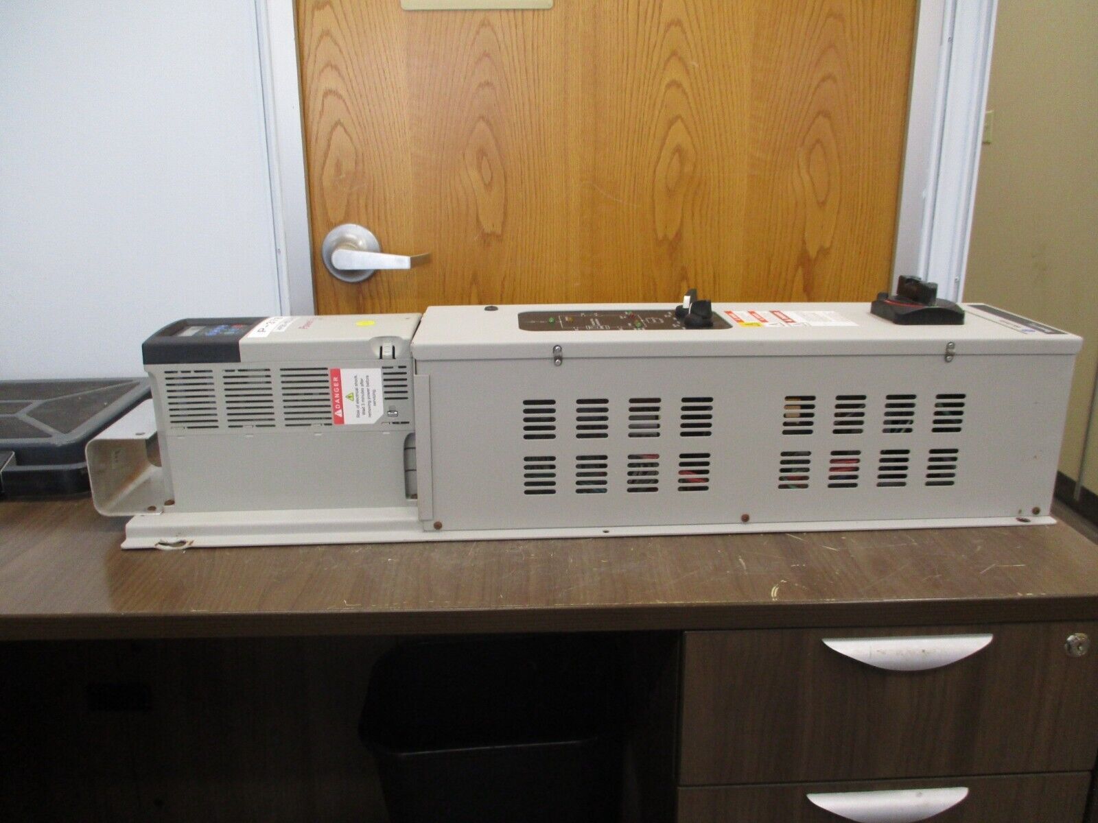 Allen-Bradley PowerFlex 400 AC Drive w/ Bypass 23C-D017A103NNBANN 10HP 3Ph Used