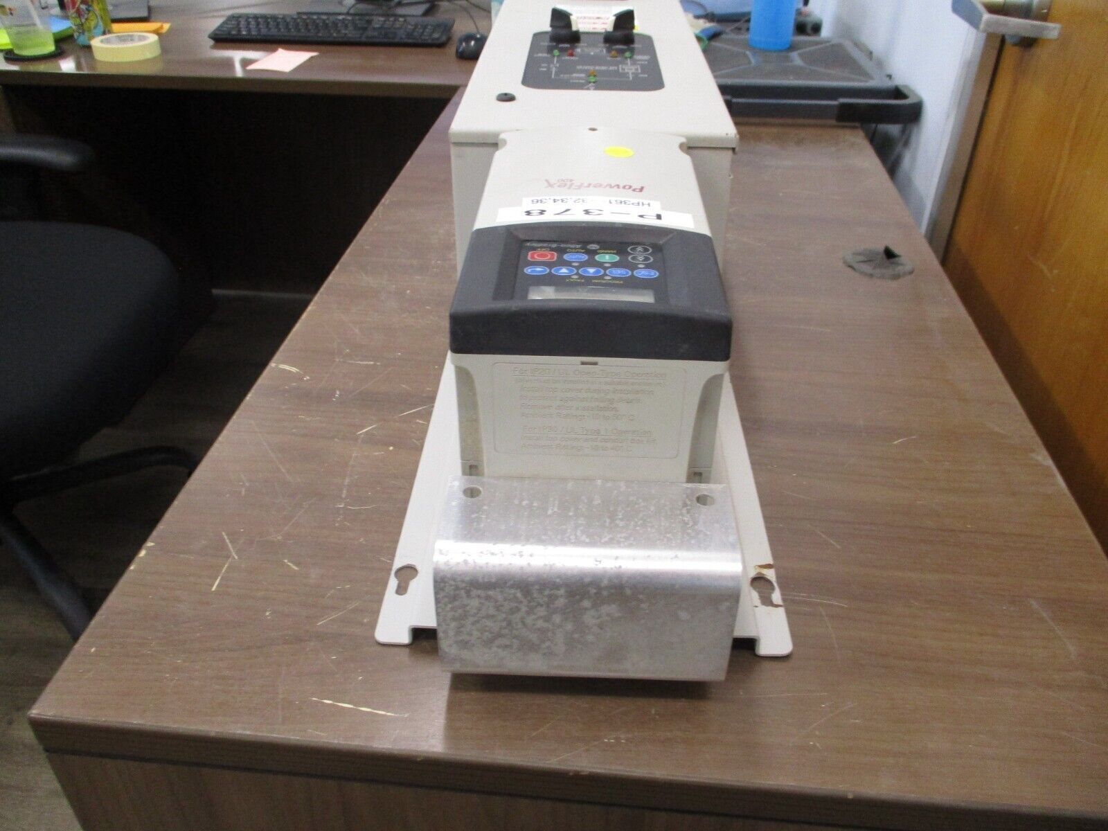 Allen-Bradley PowerFlex 400 AC Drive w/ Bypass 23C-D017A103NNBANN 10HP 3Ph Used