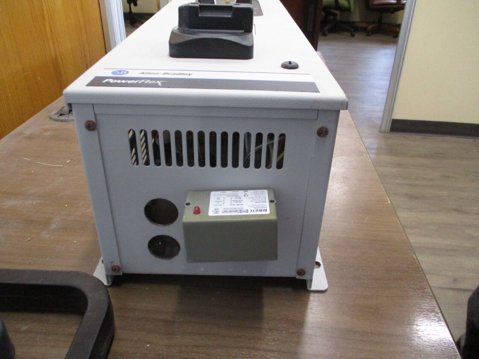 Allen-Bradley PowerFlex 400 AC Drive w/ Bypass 23C-D017A103NNBANN 10HP 3Ph Used