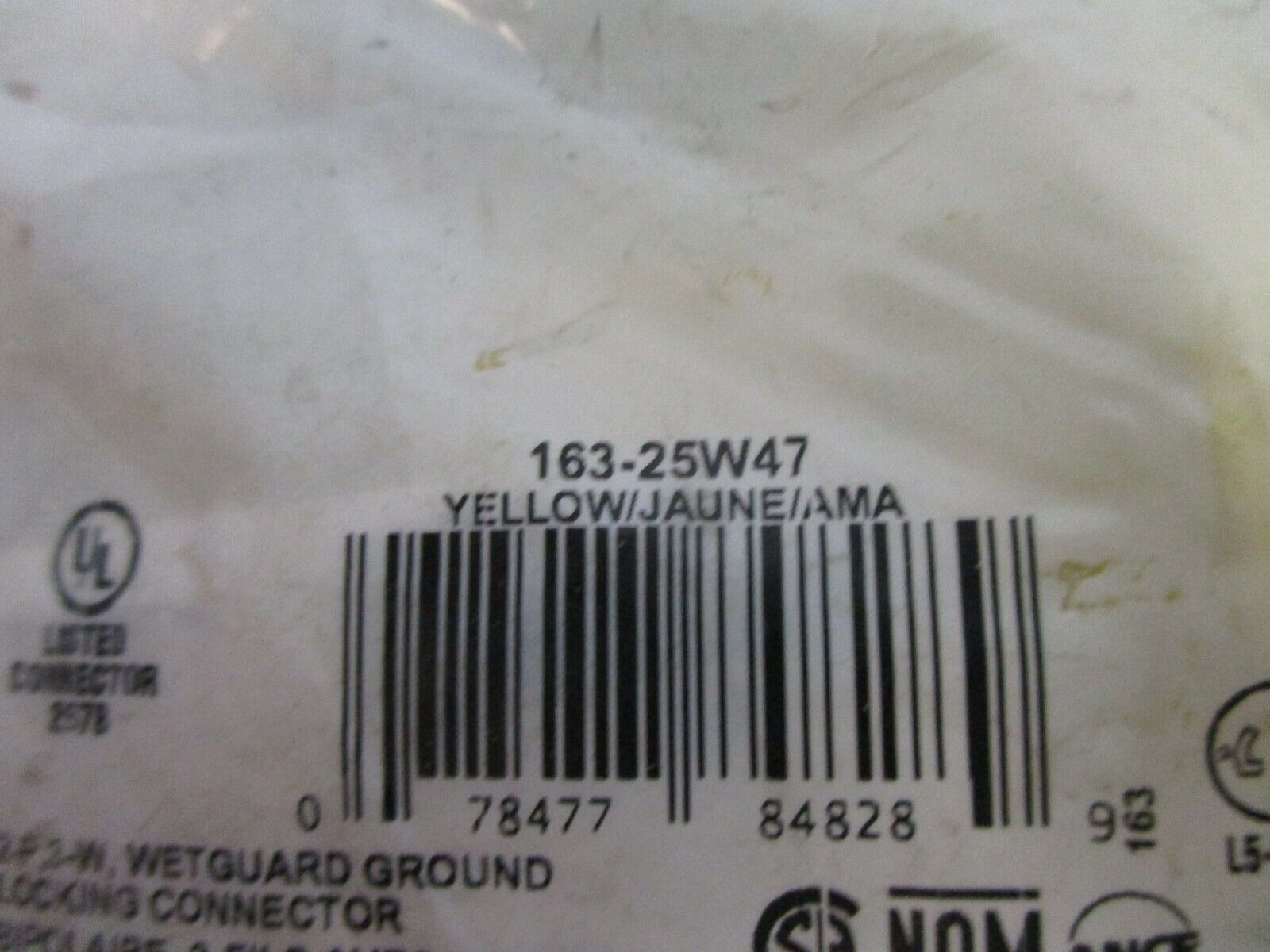 Leviton Waterguard Connector 163-25W47 15A 125V Nema L5-15P New Surplus