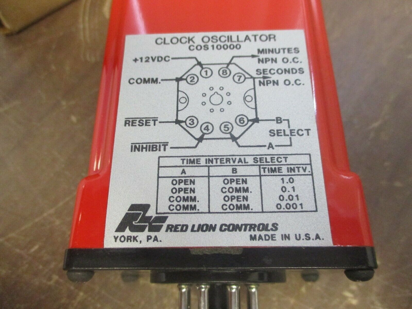 Red Lion Controls Clock Oscillator CO510000 New Surplus