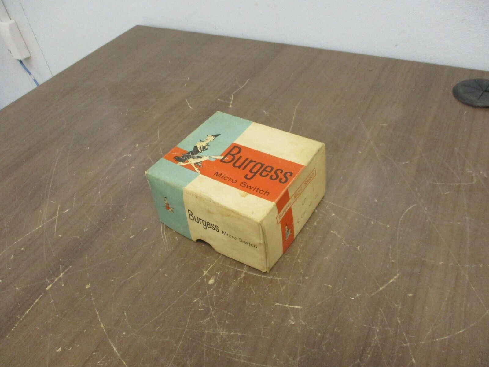 Burgess Micro Switch Limit Switch C CTH MS LH New Surplus
