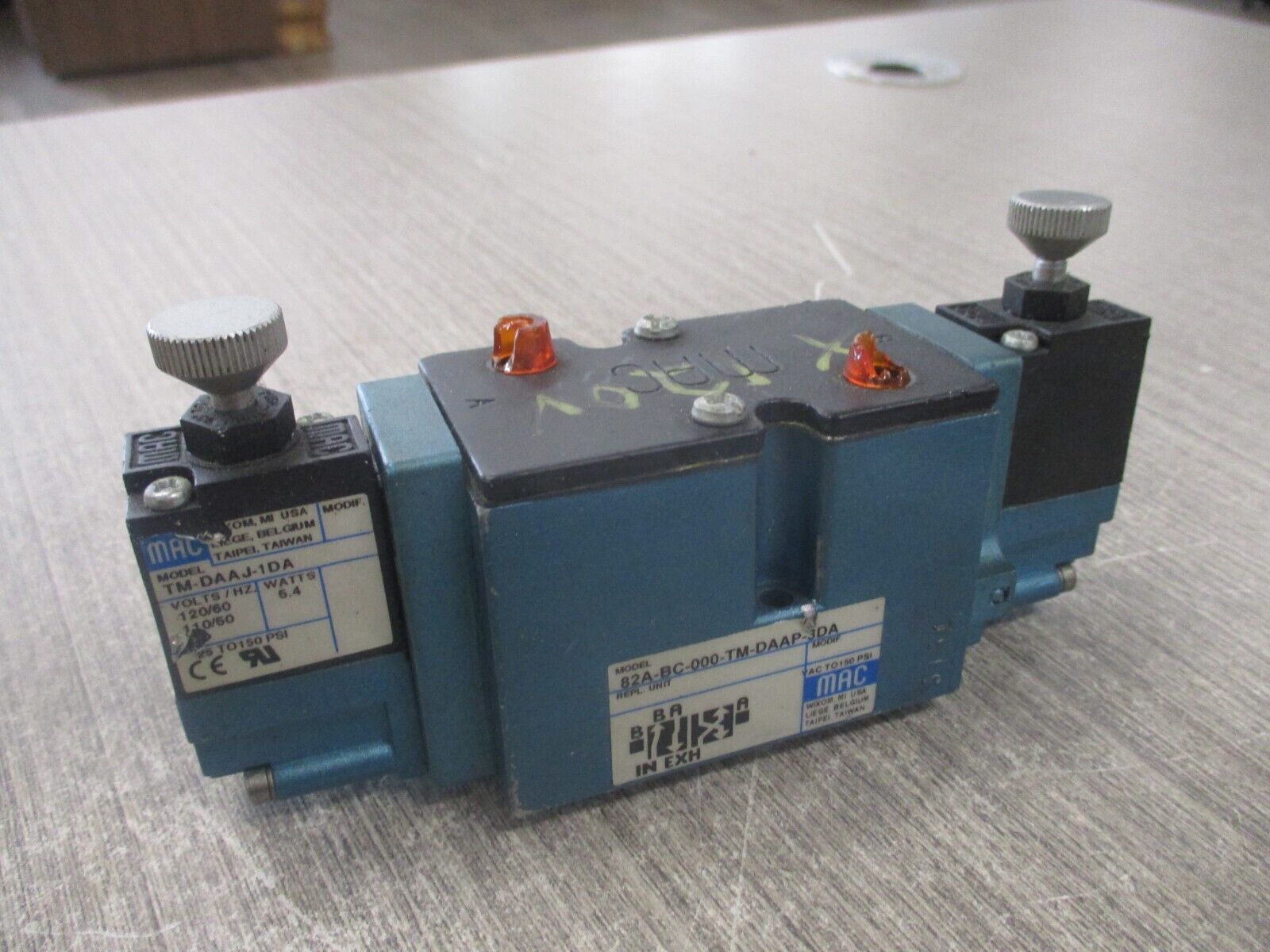 MAC Solenoid Valve 82A-BC-000-TM-DAAP-3DA Used