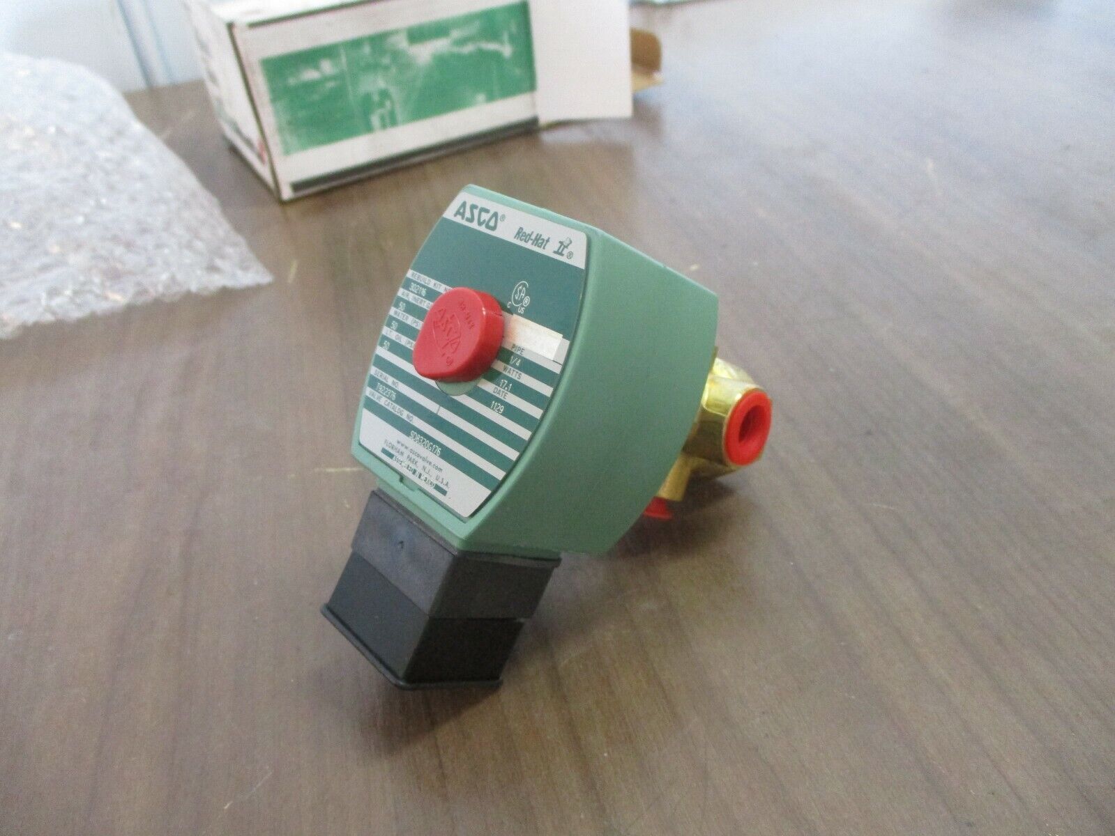 Asco Red Hat Solenoid Valve SD8320G176 24V 60Hz New Surplus
