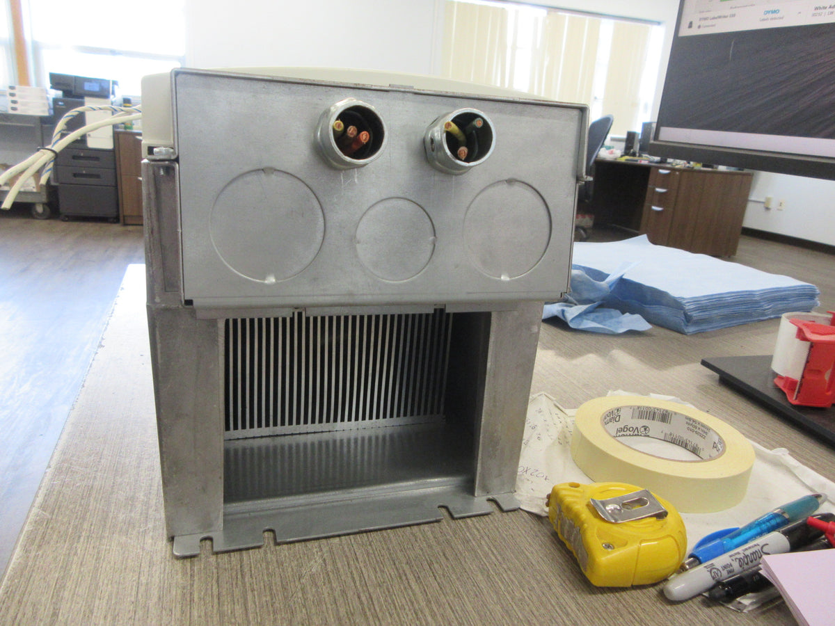 ABB ACH 401 AC Drive ACH401601632 20HP 3Ph *Broken Cover Clip* Used