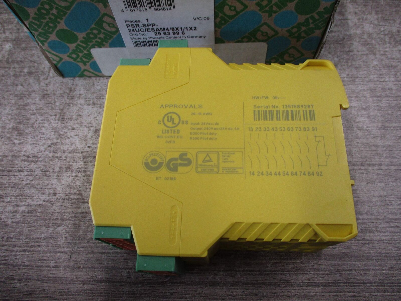 Phoenix Contact Safety Relay 2963996 PSR-SPP-24UC/ESAM4/8X1/1X2 New Surplus