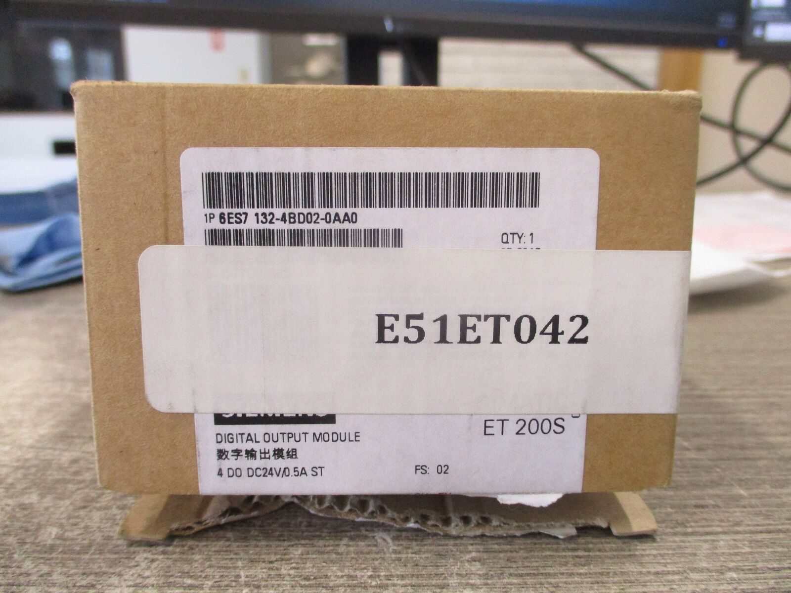 Siemens Simatic ET 200S Digital Output Module 6ES7 132-4BD02-0AA0 4xDO 24VDC * B