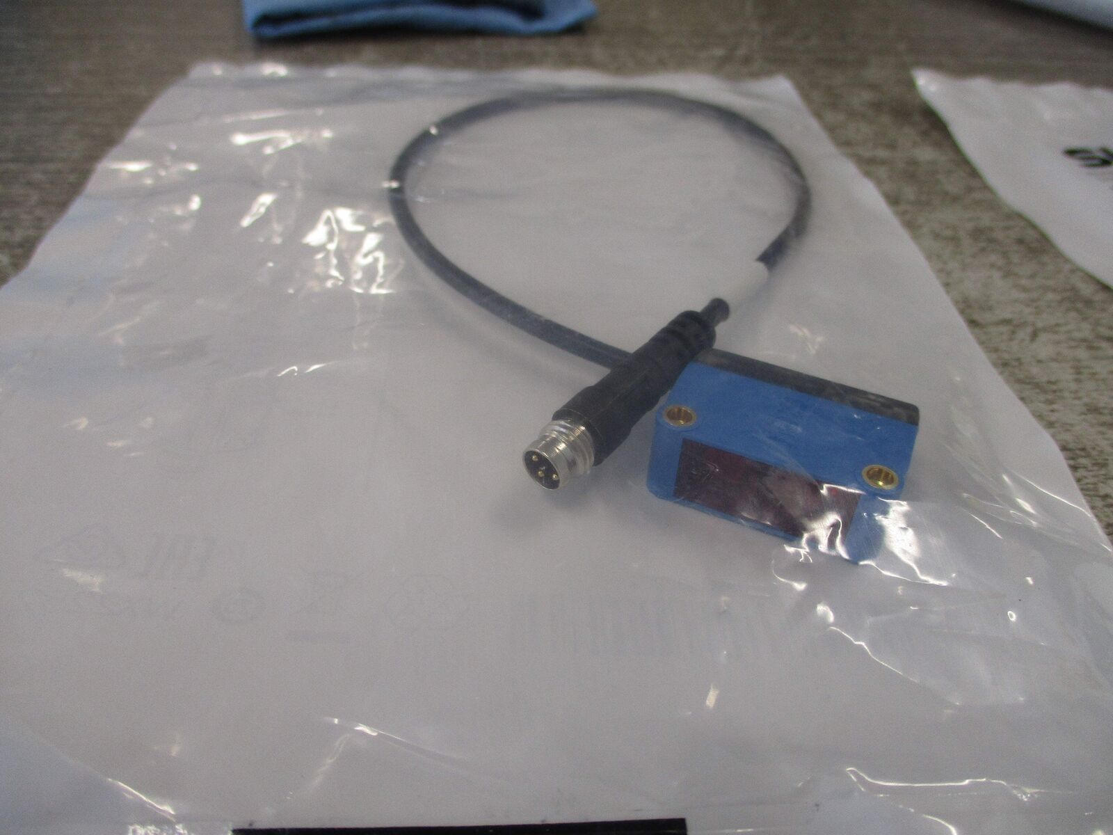 Sick Photoelectric Sensor GTB6-P5211 Range: 10-140mm New Surplus
