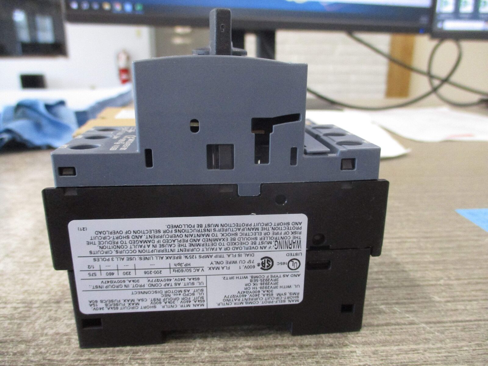 Siemens Sirius Manual Motor Protector 3RV2011-0JA10 Trip: 0.7-1.0A New Surplus