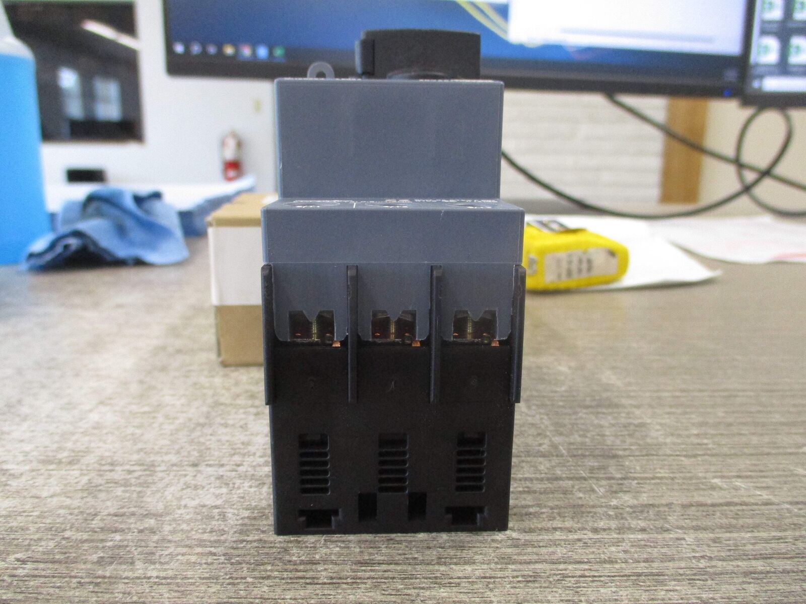 Siemens Sirius Manual Motor Protector 3RV2011-0JA10 Trip: 0.7-1.0A New Surplus
