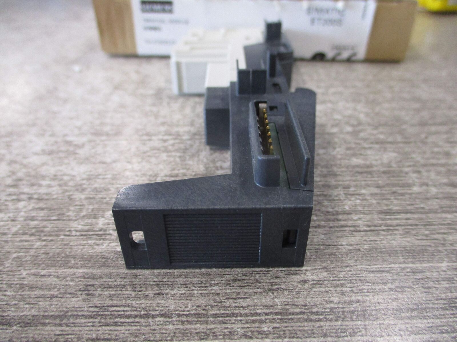 Siemens Simatic ET200S Terminal Module 6ES7 193-4CE10-0AA0 New Surplus