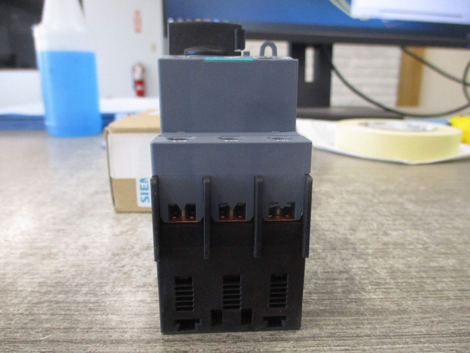 Siemens Circuit Breaker 3RV2011-1AA10 Trip: 1.1-1.6A New Surplus