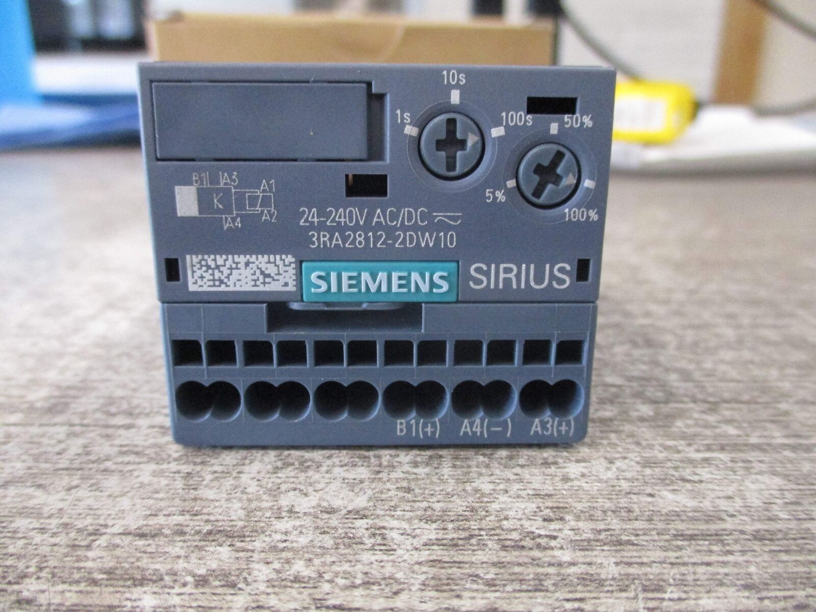 Siemens Timing Relay 3RA2812-2DW10 New Surplus