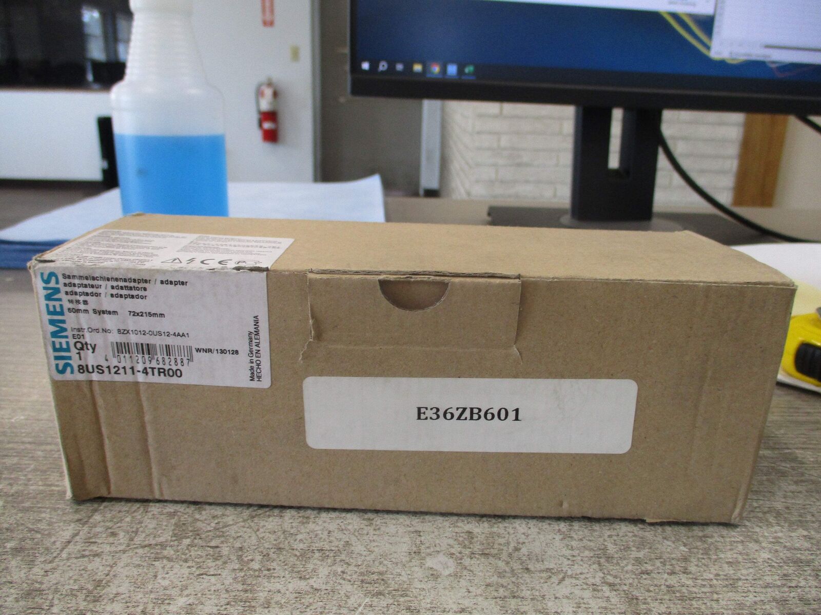 Siemens Busbar Adapter 8US1211-4TR00 New Surplus