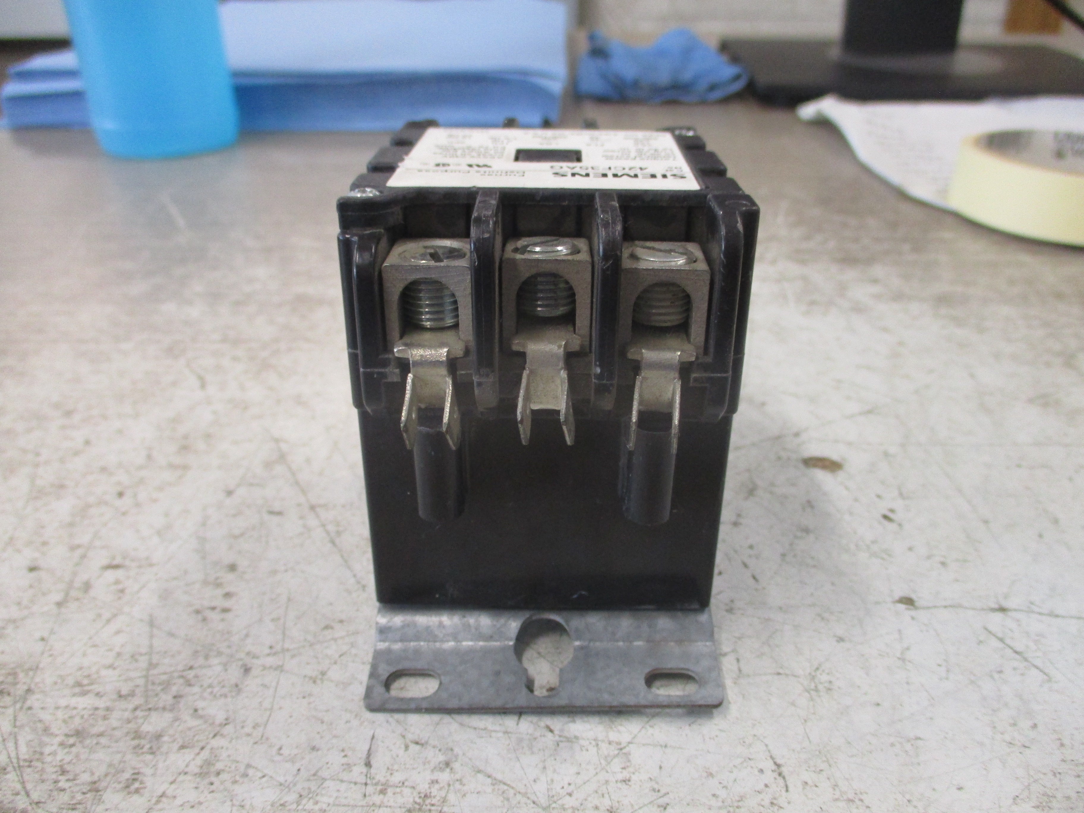 Siemens Furnas Definite Purpose Contactor 42CF35AG 208-240V Coil 40A 600V Used