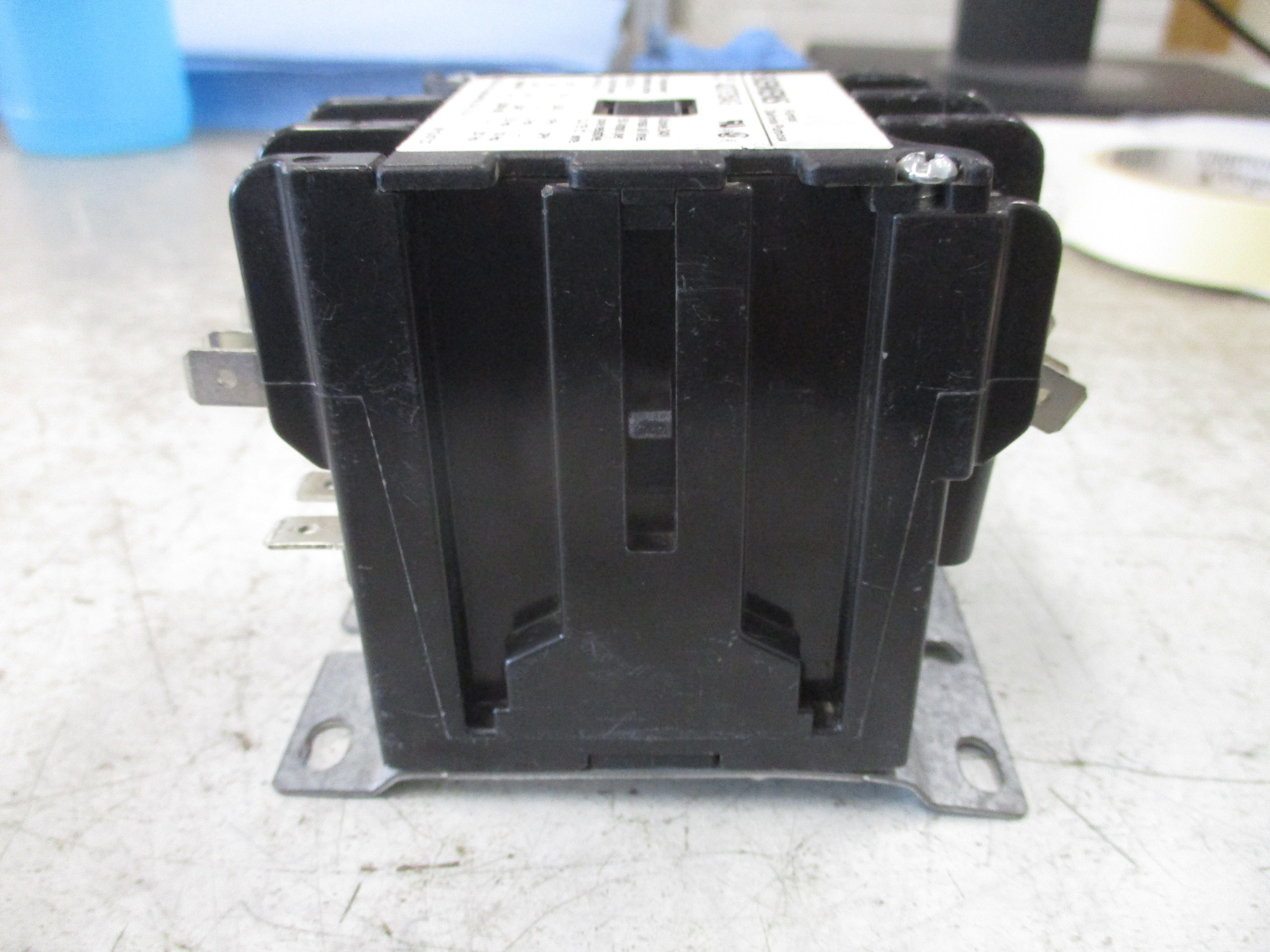Siemens Furnas Definite Purpose Contactor 42CF35AG 208-240V Coil 40A 600V Used