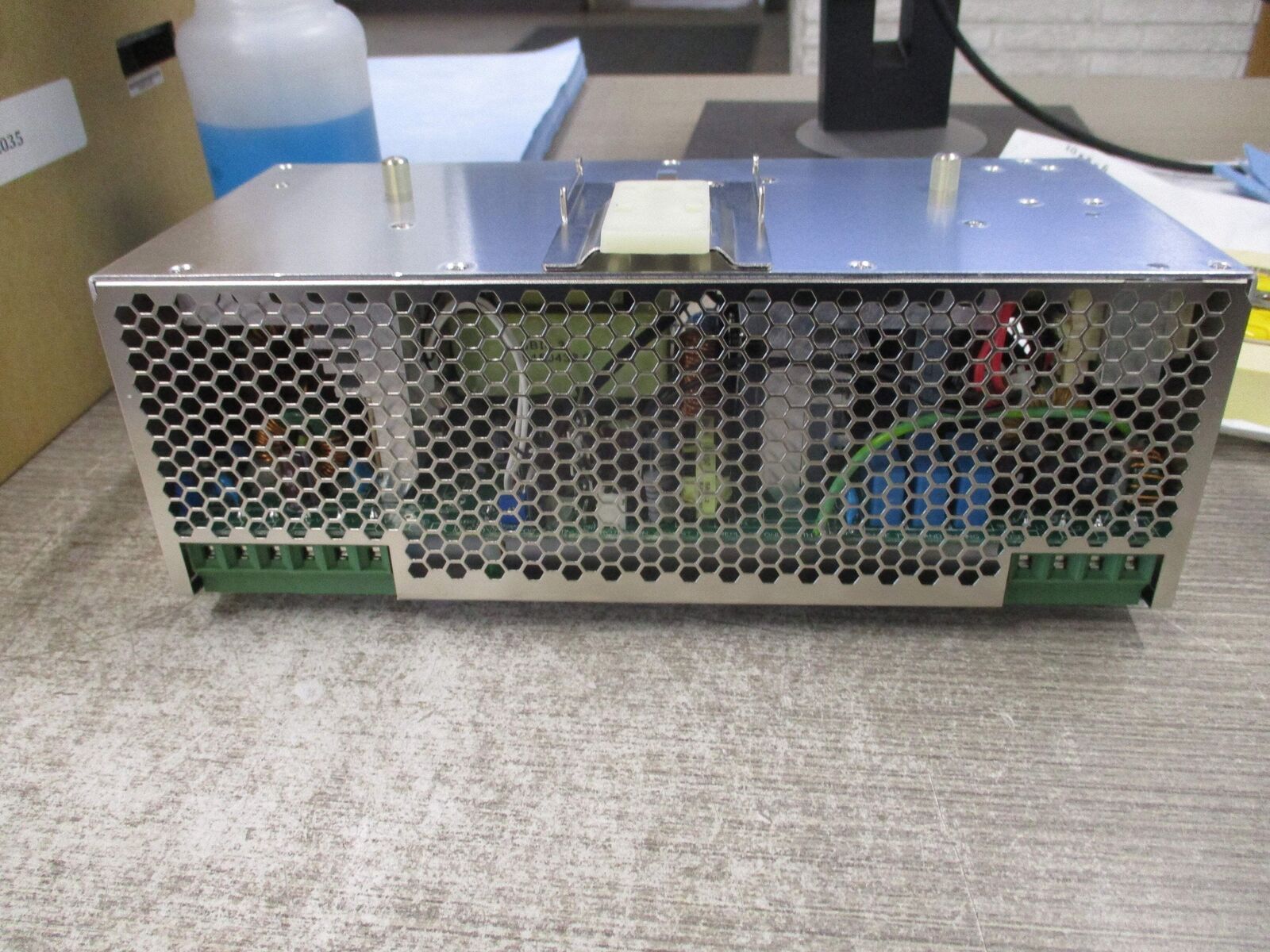 Mean Well Power Supply DRT-960-24 Input: 400-500VAC 3Ph 2.4A 50/60Hz Output: 24V