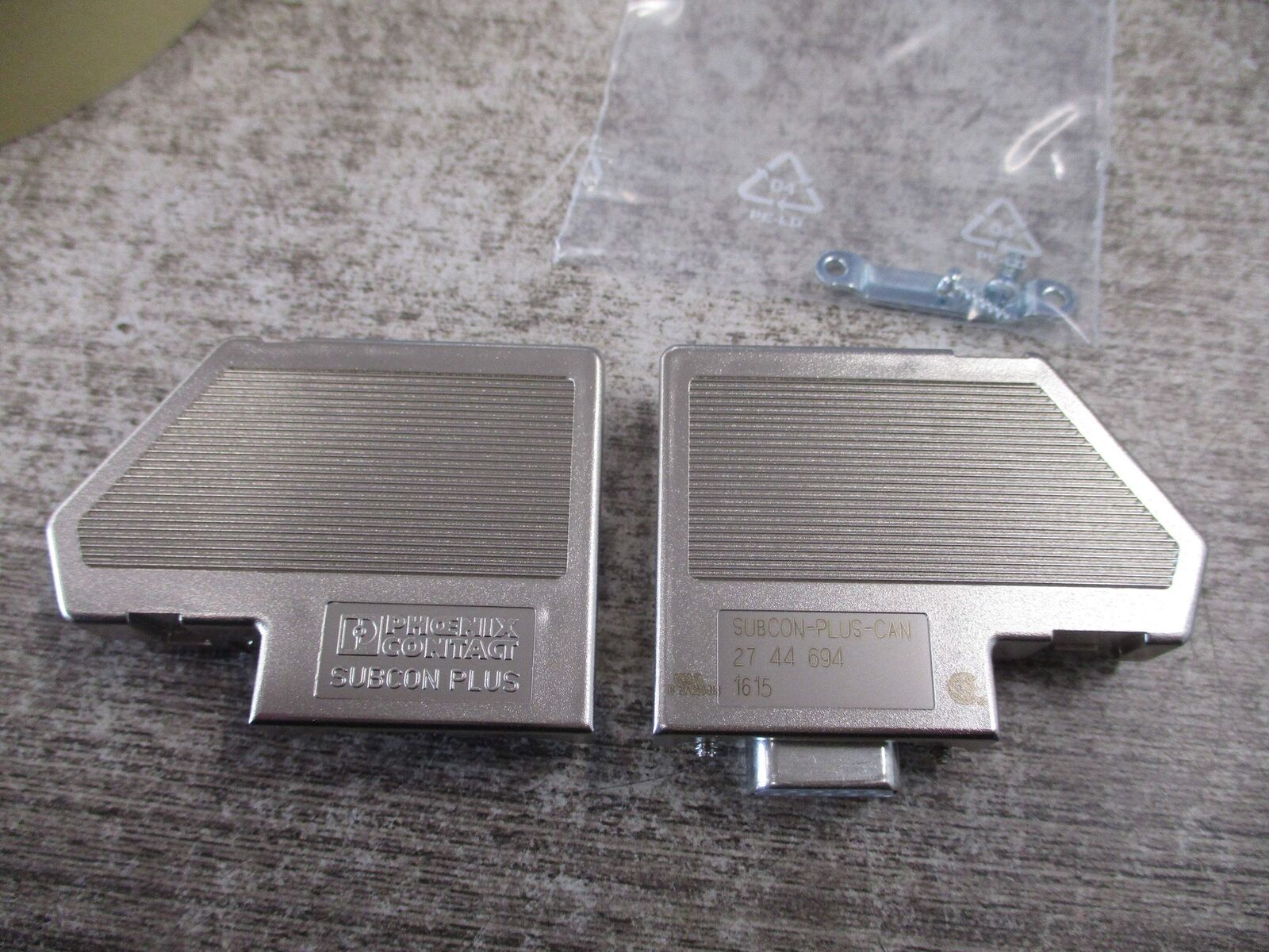 Phoenix Contact Subcon-Plus-Can Connector 2744694 New Surplus