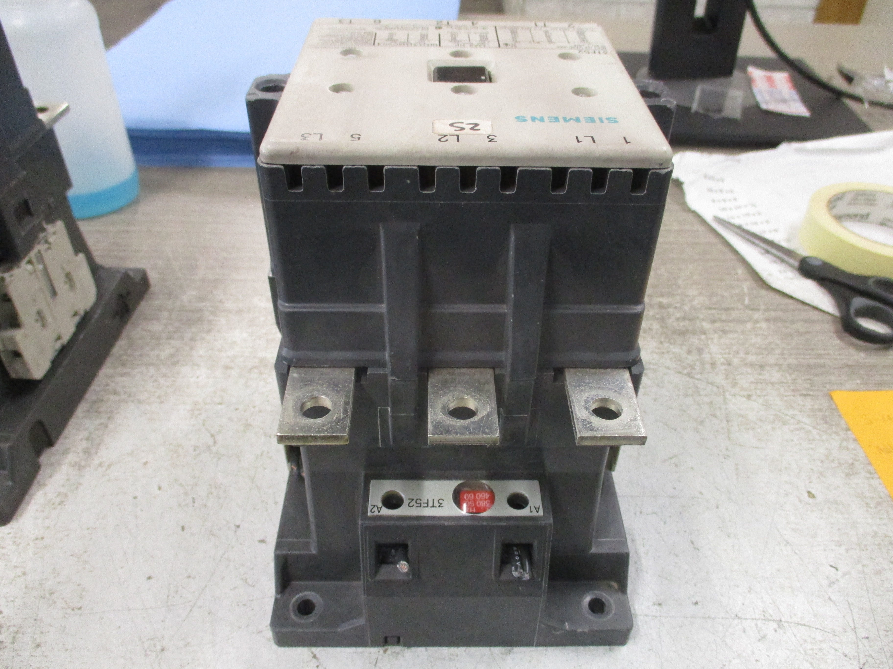 Siemens Contactor 3TF52 Size 4 135A 600V 460V Coil Used