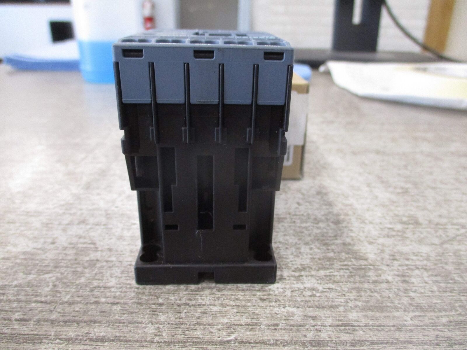 Siemens Contactor 3RH2140-2AK60 120V coil 10A * No Din-Rail Mount * New Surplus