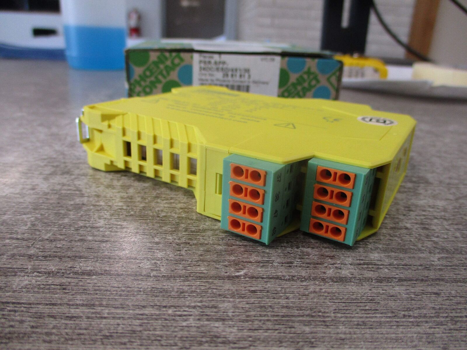 Phoenix Contact Safety Relay 2981813 PSR-SPP-24DC/ESD/4X1/30 HW: 09 FW: 1500 New