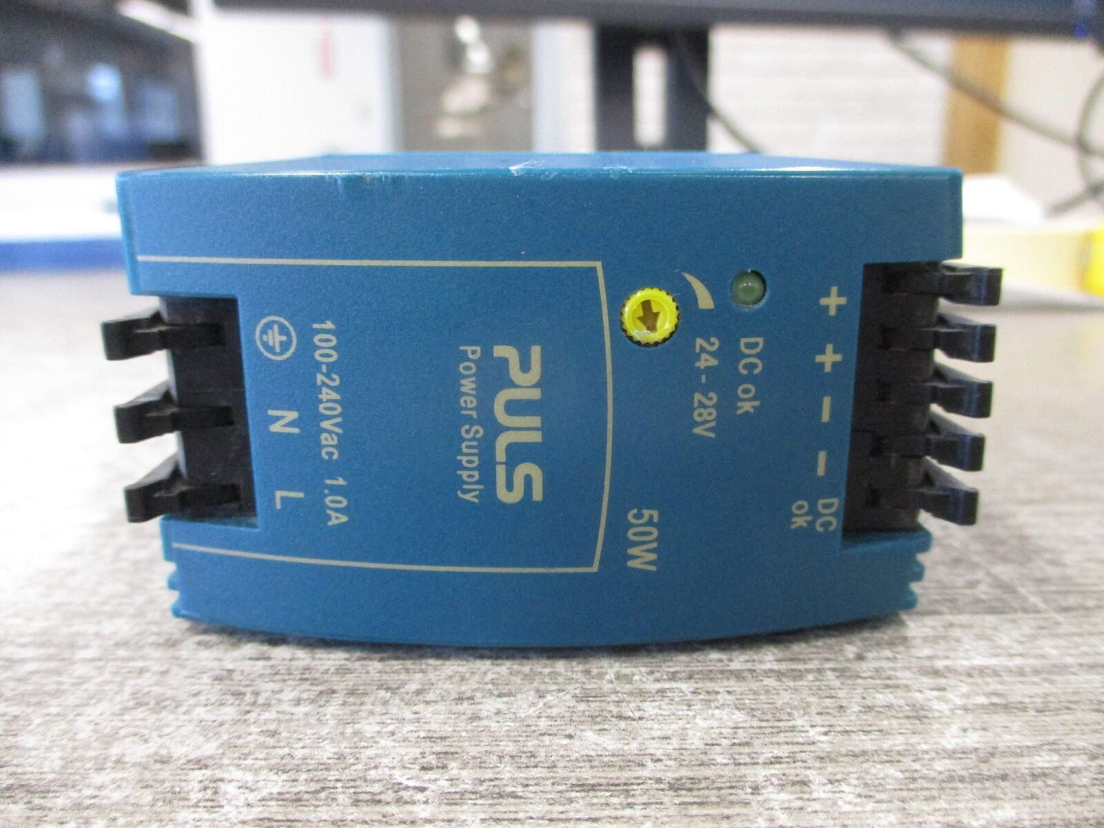 Puls Power Supply ML50.100 50W Input: 100-240VAC / 1A / 50-60Hz Output: 24-28VDC