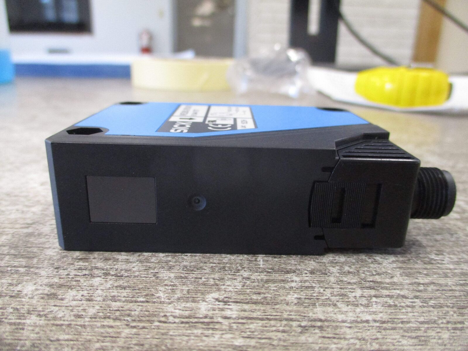 Sick Photoelectric Sensor WE280-2P2421 * No Box * New Surplus