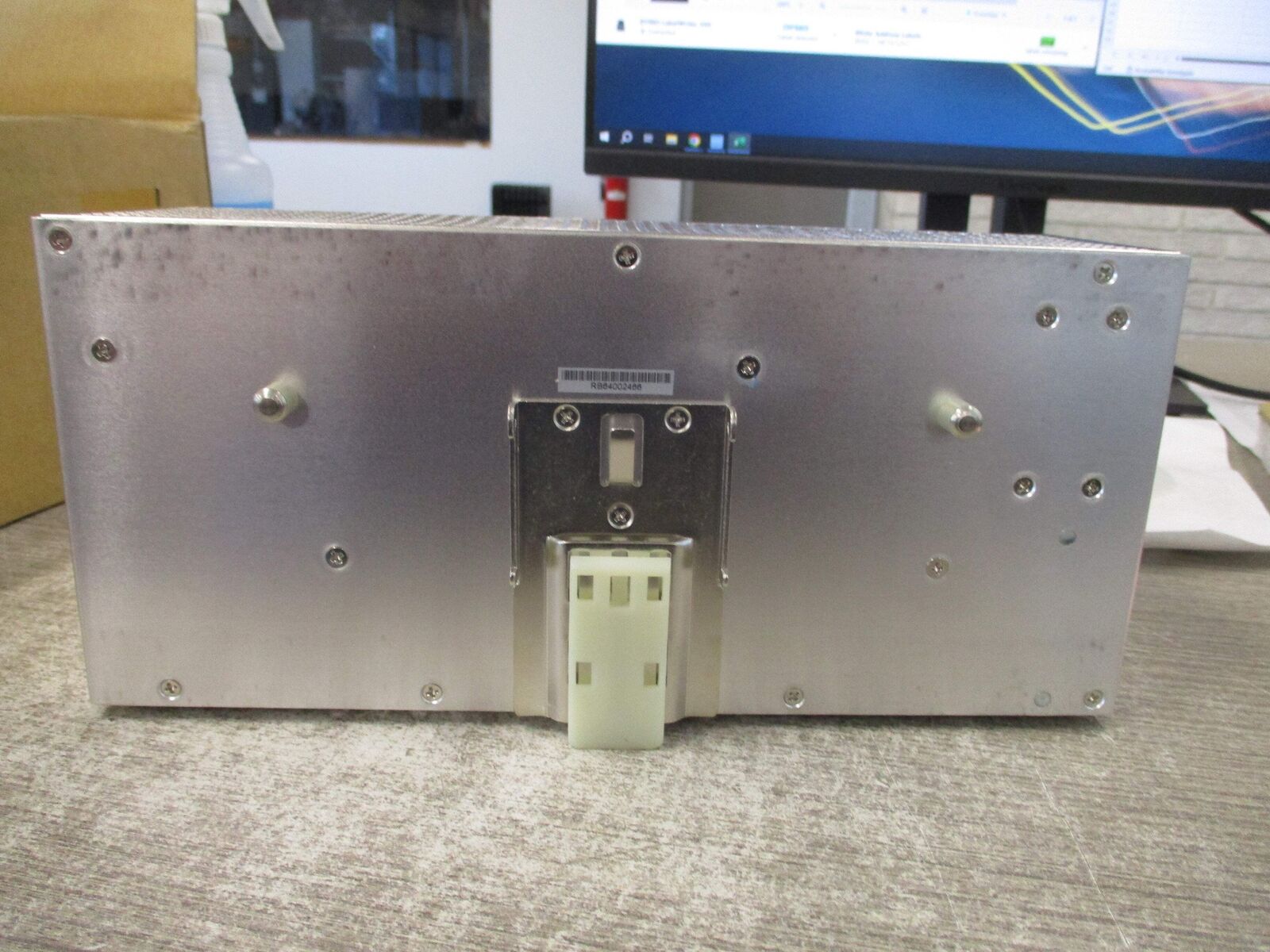Mean Well Power Supply DRT-960-24 Input: 400-500VAC / 3Ph / 2.4A / 50/60Hz Outpu