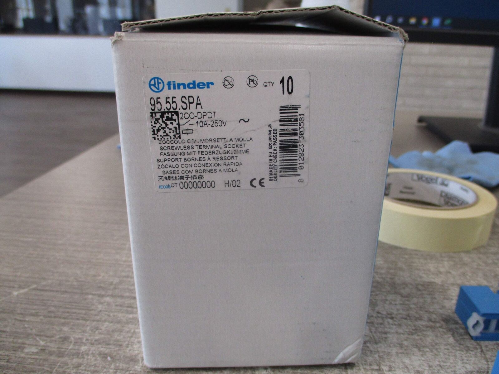 Finder Screwless Terminal Socket 95.55.SPA * Box of 10 * New Surplus