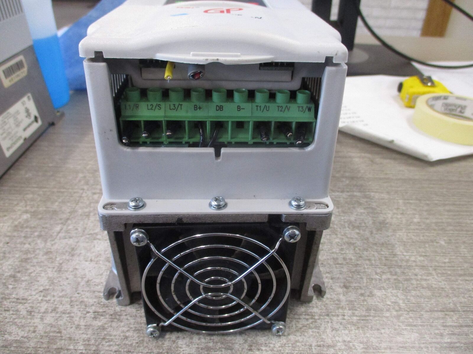 Benshaw AC Drive RSi005GP4B 5HP 3Ph Input: 380-460V / 3PH / 50/60Hz / 12.8/8.8A
