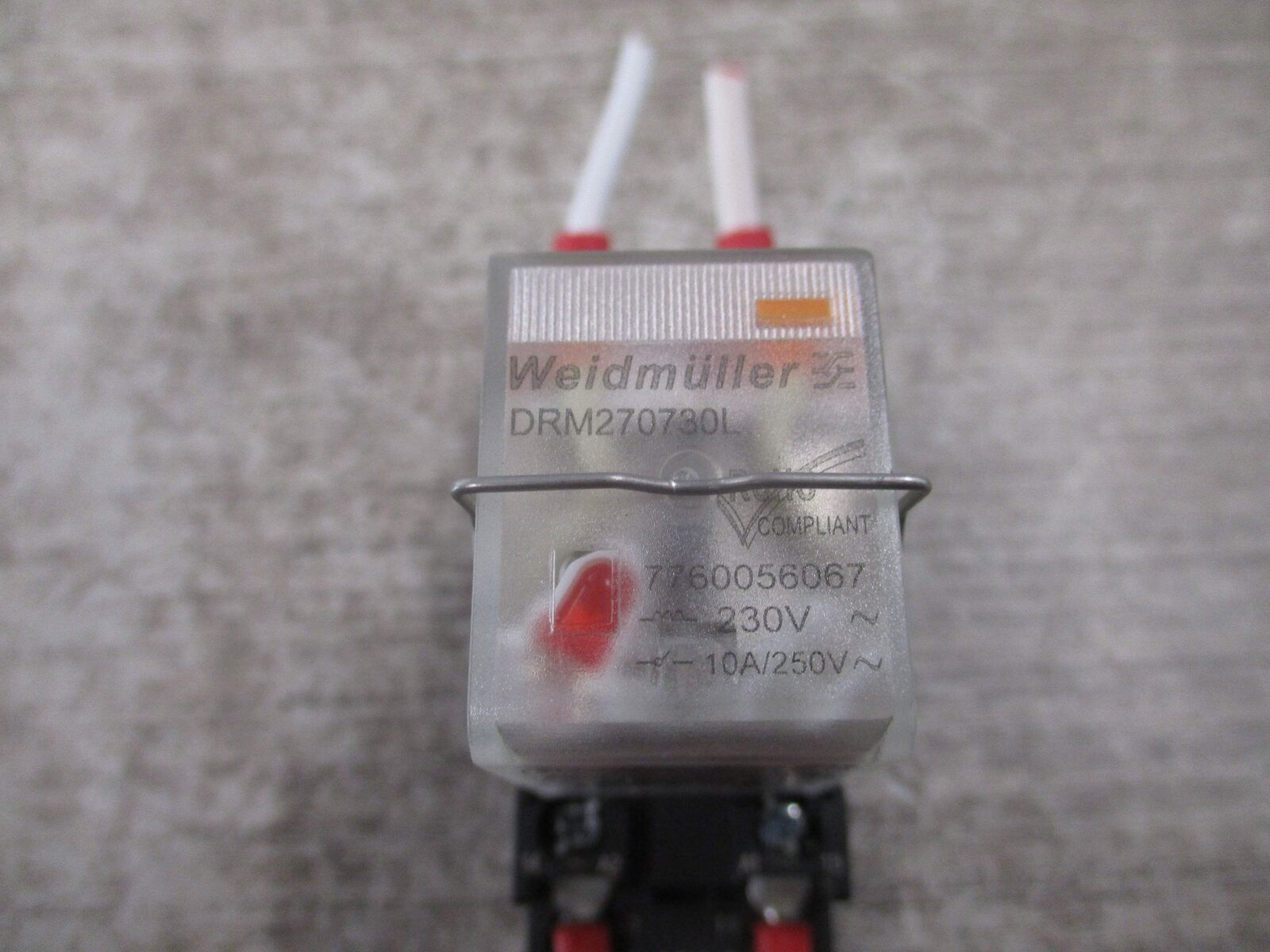 Weidmuller DRM270730L Relay 7760056067 230V Coil W/Base Used