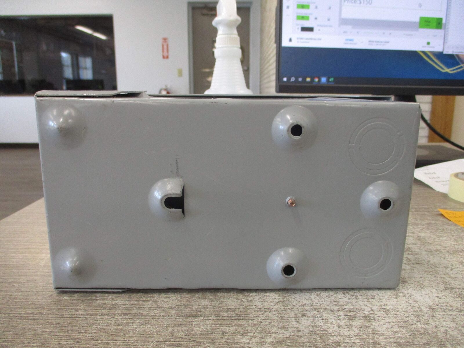 Midwest Electric 3R Fuse Pullout Box SAL550 2P Used