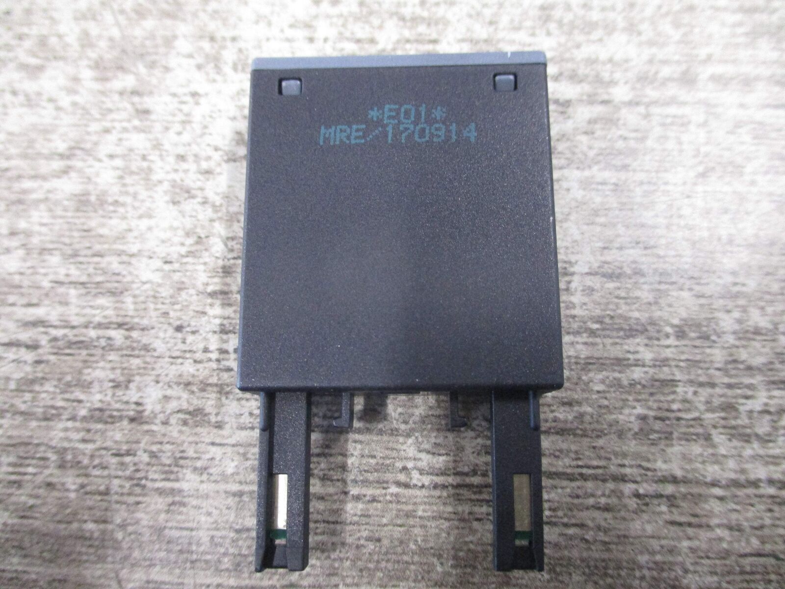 Siemens Surge Suppressor 3RT2916-1DG00 12-250VDC New Surplus