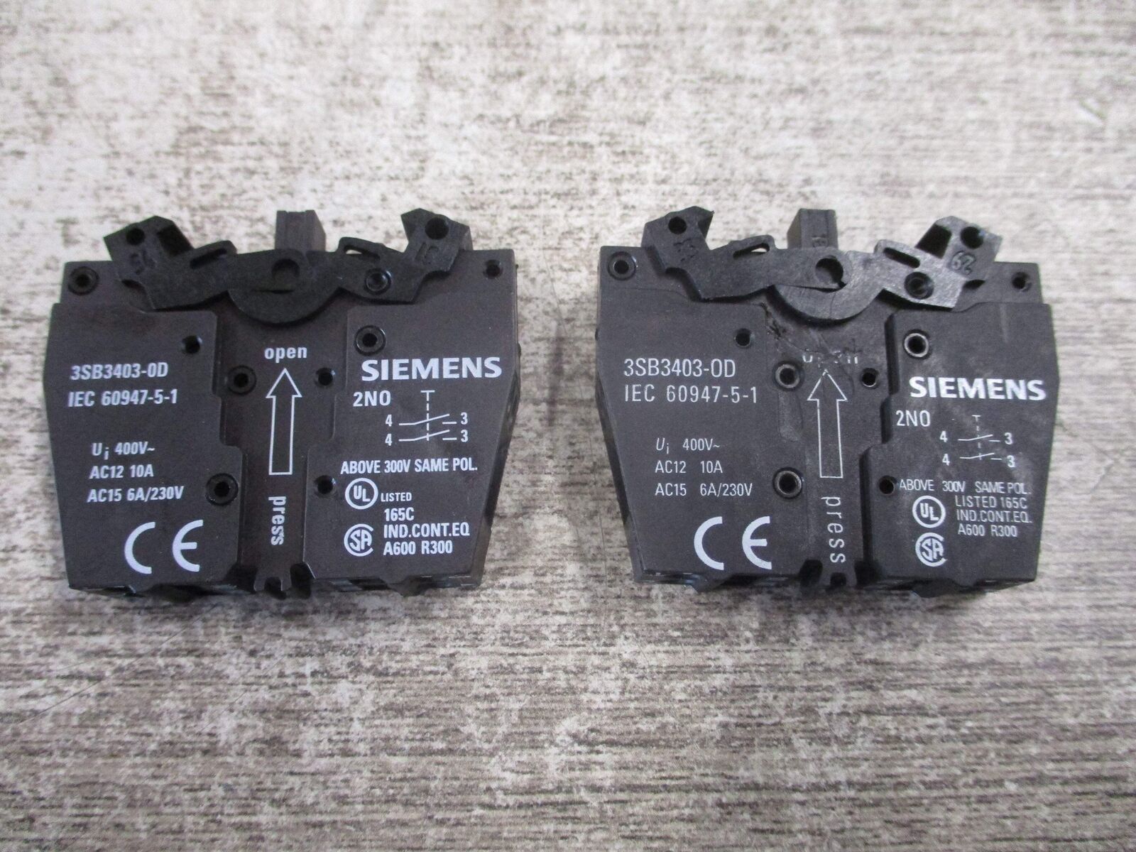 Siemens Actuator Contact Block 3SB3403-OD *Lot of 2* Used