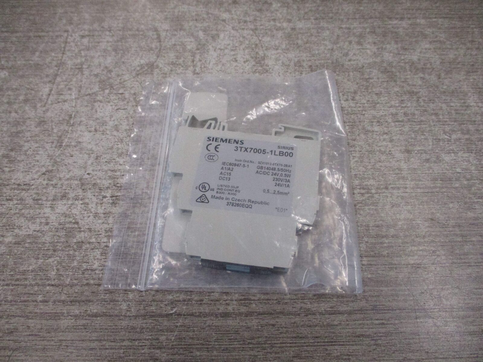 Siemens Sirius Output Coupling Link 3TX7005-1LB00 24V AC/DC 230VAC * No Box * Ne