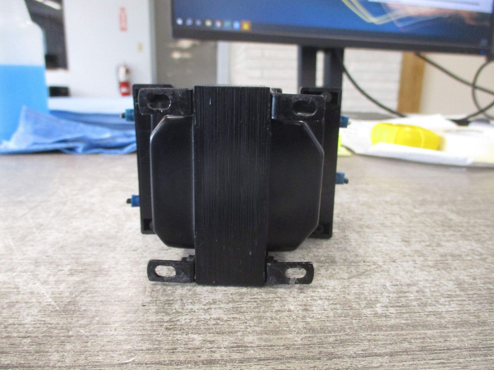 Hevi-Duty Control Transformer E050 0.050kVA Pri: 240/480V Sec: 120V 50/60Hz Used