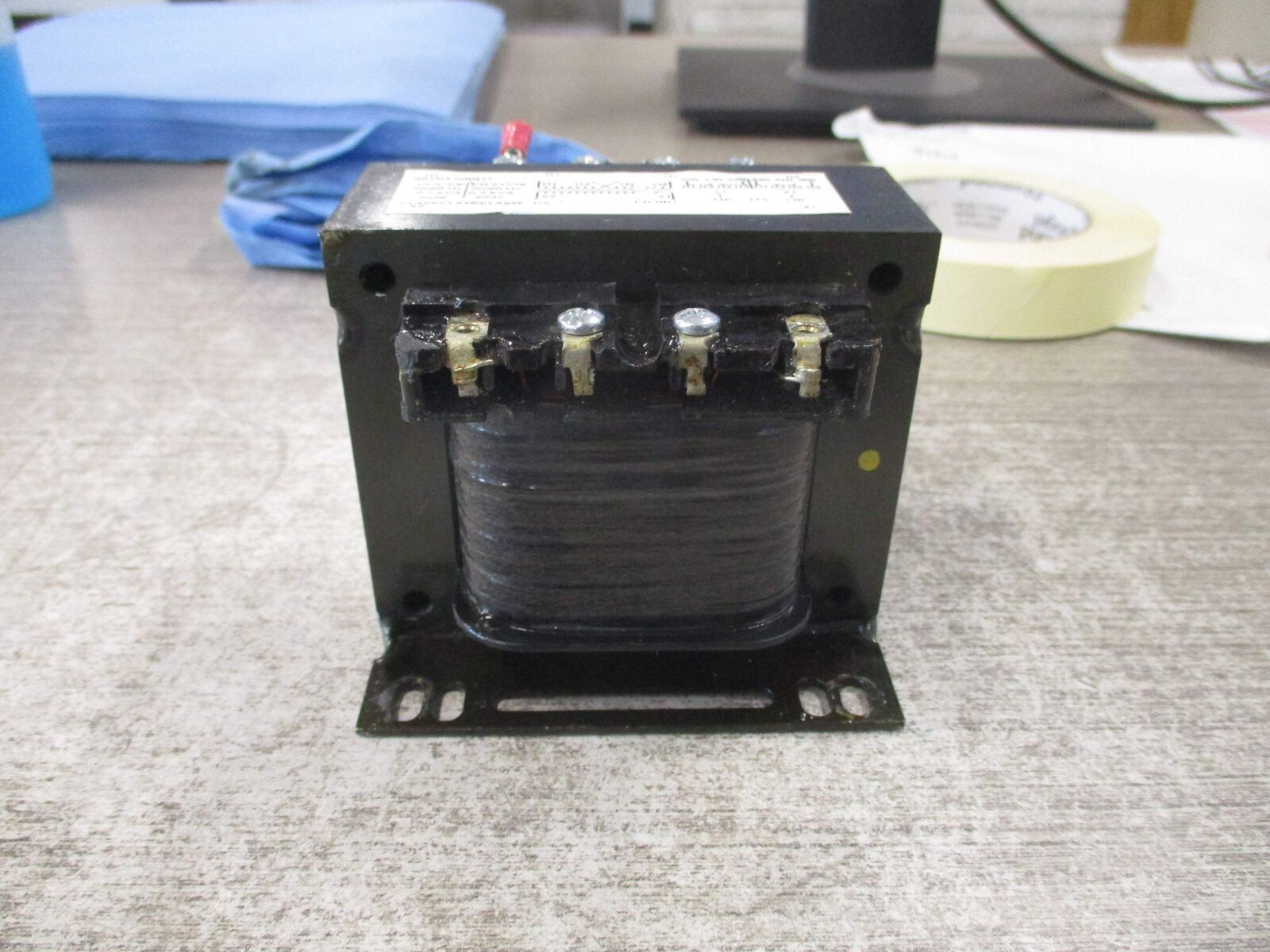 Square D Transformer 9070T200D1 0.2KVA * Missing (2) Terminal Screws * used.