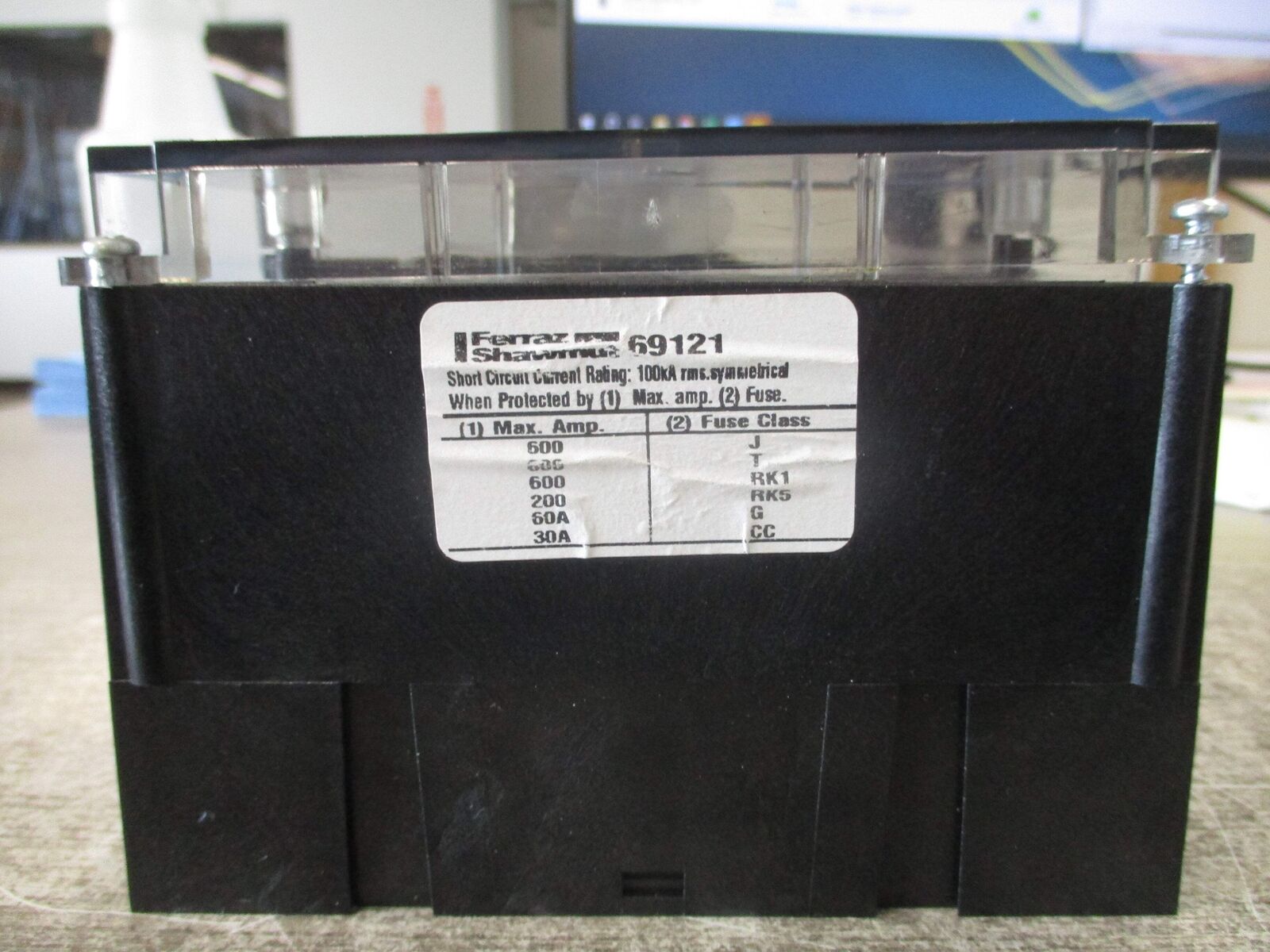 Ferraz Shawmut Power Distribution Block 69121 620A 600V 1P Line: 350- #6 Load: 3
